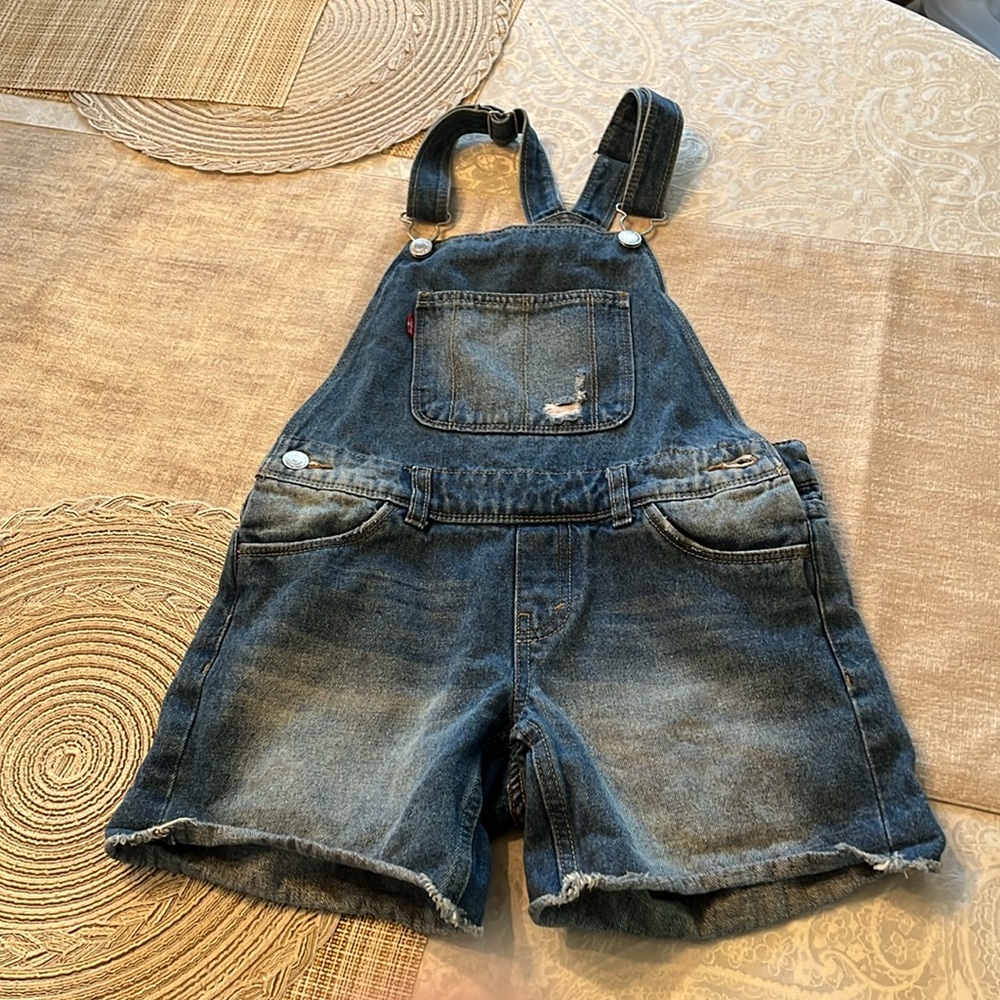 Levi's Girl's Size 10 Girl Overalls Shorts Shortalls Jean Denim Blue Medium Wash - Picture 8 of 8